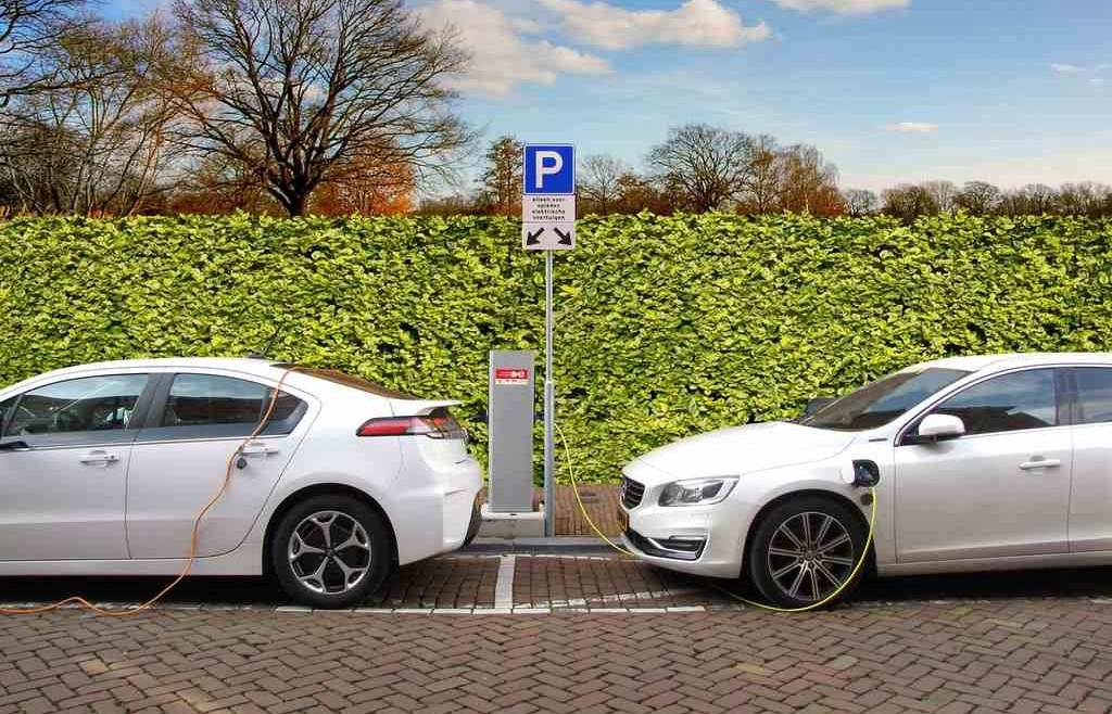 Domanda di contributo  per l’acquisto di macchine elettriche e colonnine di ricarica