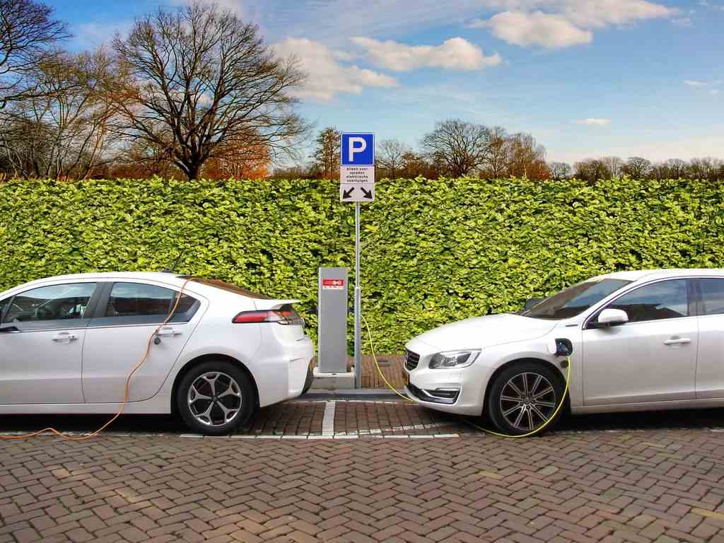Domanda di contributo  per l’acquisto di macchine elettriche e colonnine di ricarica