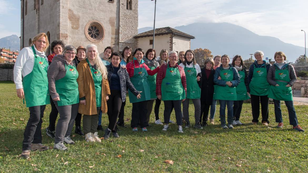 Donne in Campo a San Martino a Piedicastello….aspettando il mercatino di Natale di Trento