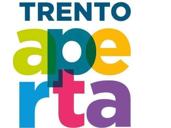CIA e Ancora in piazza Cesare Battisti a Trento