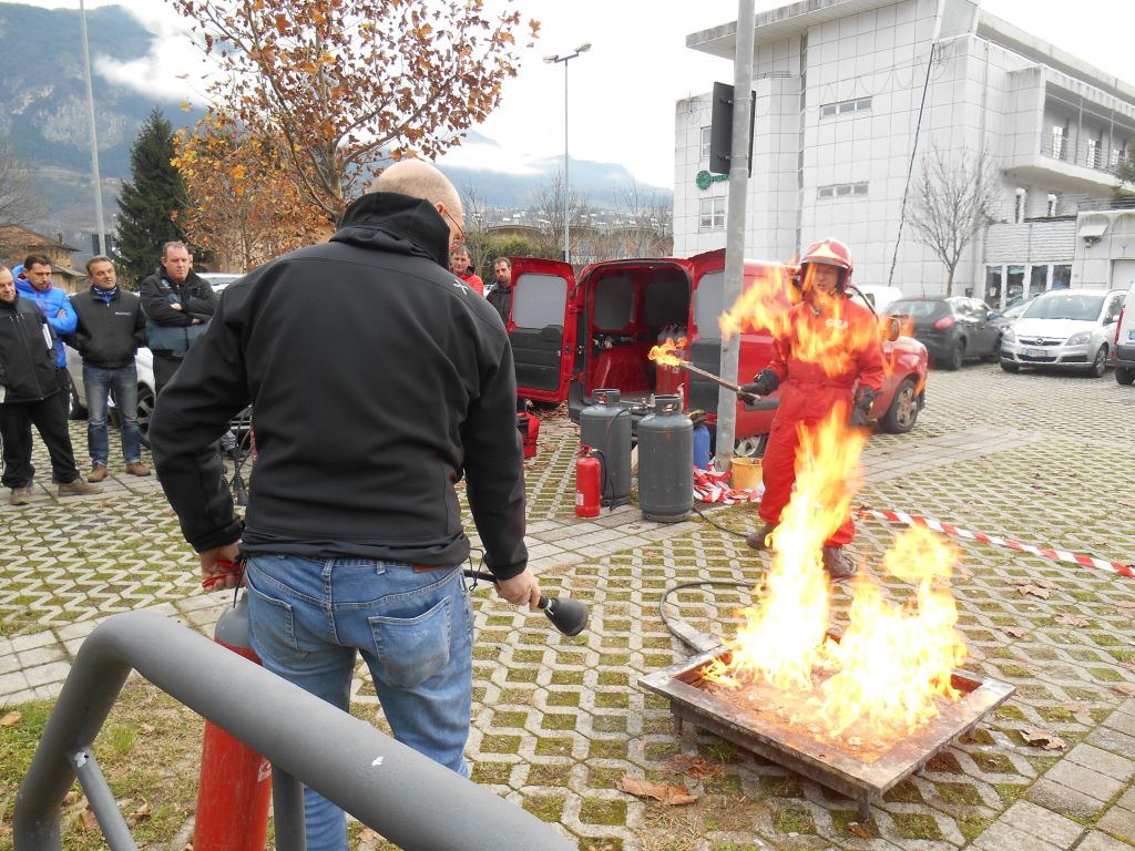 Corsi addetti alle emergenze Antincendio Livello 2 – rischio medio