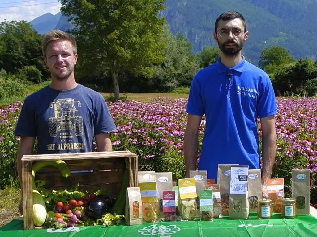 4/4 Officinali “Io, tu, noi – Agricoltura | Landwirtschaft – ich, du, wir”