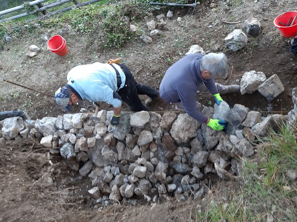 Corso Ripristino e manutenzione di un muro a secco