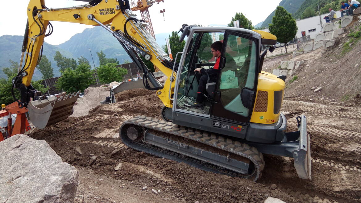 Corso di formazione teorico-pratico per lavoratori addetti alla conduzione di escavatori idraulici